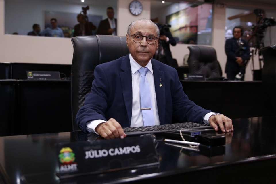 Júlio Campos diz que Kalil só será reeleito se resolver o problema da falta d’água em Várzea Grande