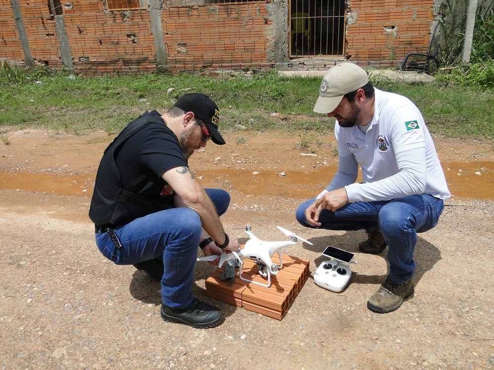 Peritos usam drone para georreferenciamento de local onde maranhenses podem ter sido mortos