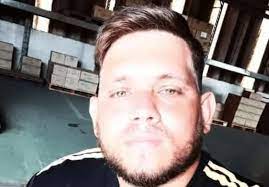 Entregador morre após ser atropelado por carro desgovernado em Cuiabá